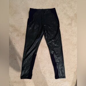 NWT EXPRESS FAUX LEATHER LEGGINGS SIZE M